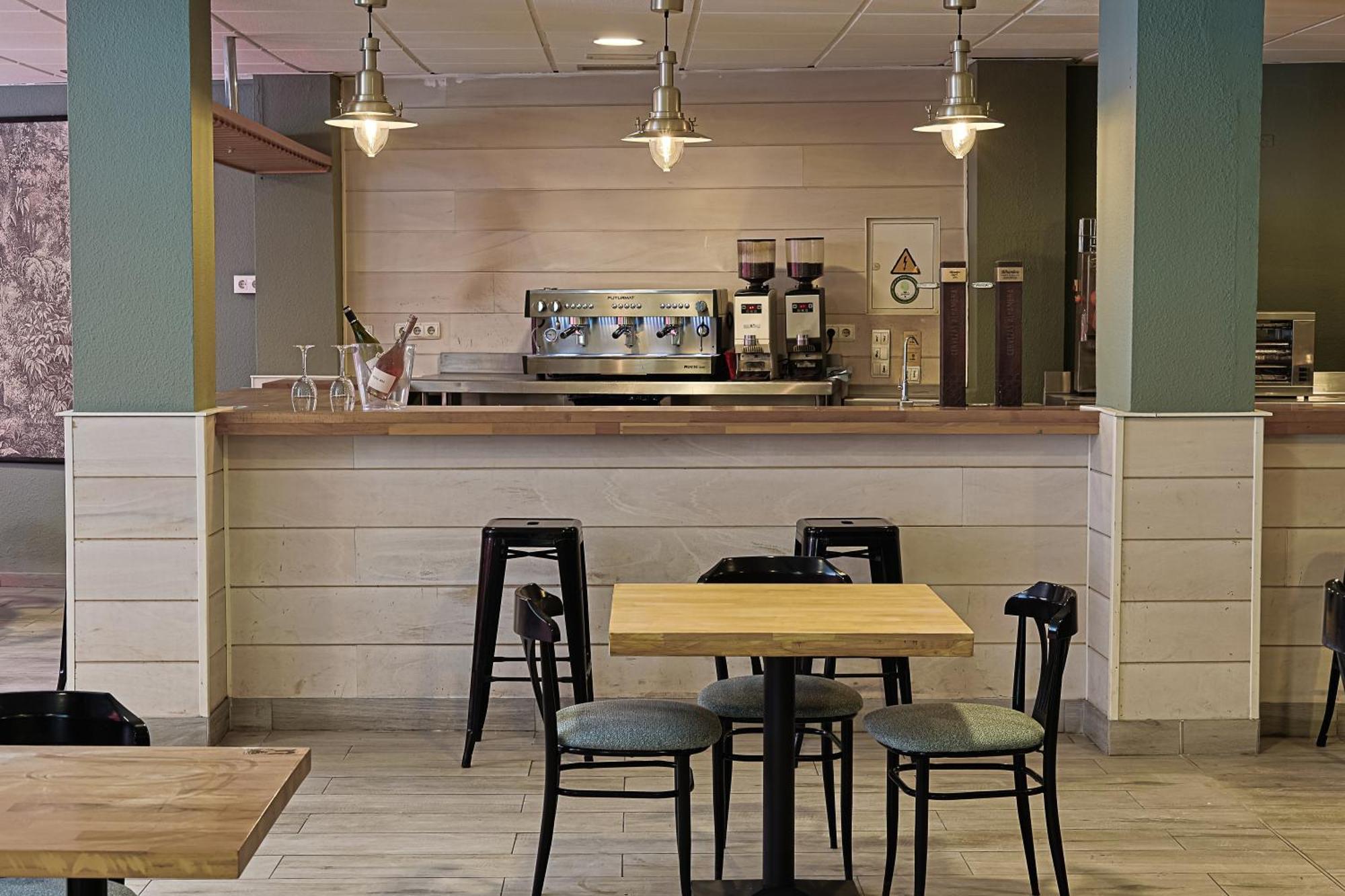 Hotel Olas De Almuñécar 외부 사진
